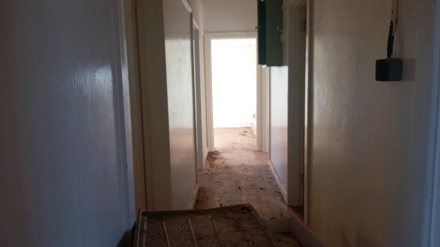 2 Bedroom Property for Sale in Aberdeen Eastern Cape